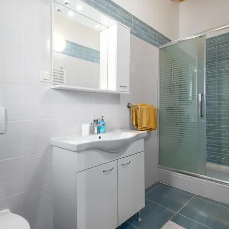 Holiday home Pet Friendly In With Kitchen Visnjan